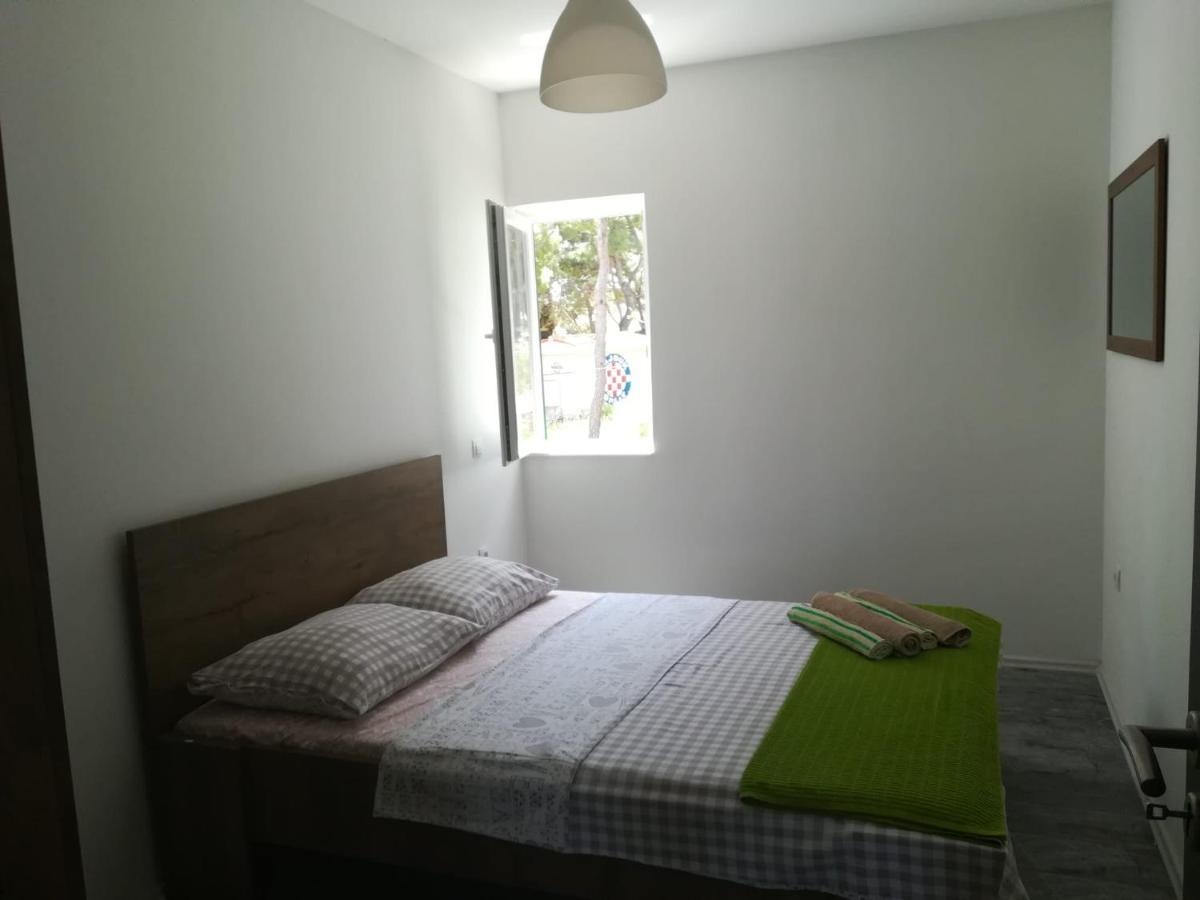 Apartmani Radic Rg Rogoznica  Exterior photo