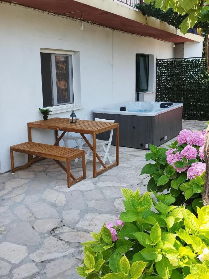 Apartmani Radic Rg Rogoznica  Exterior photo